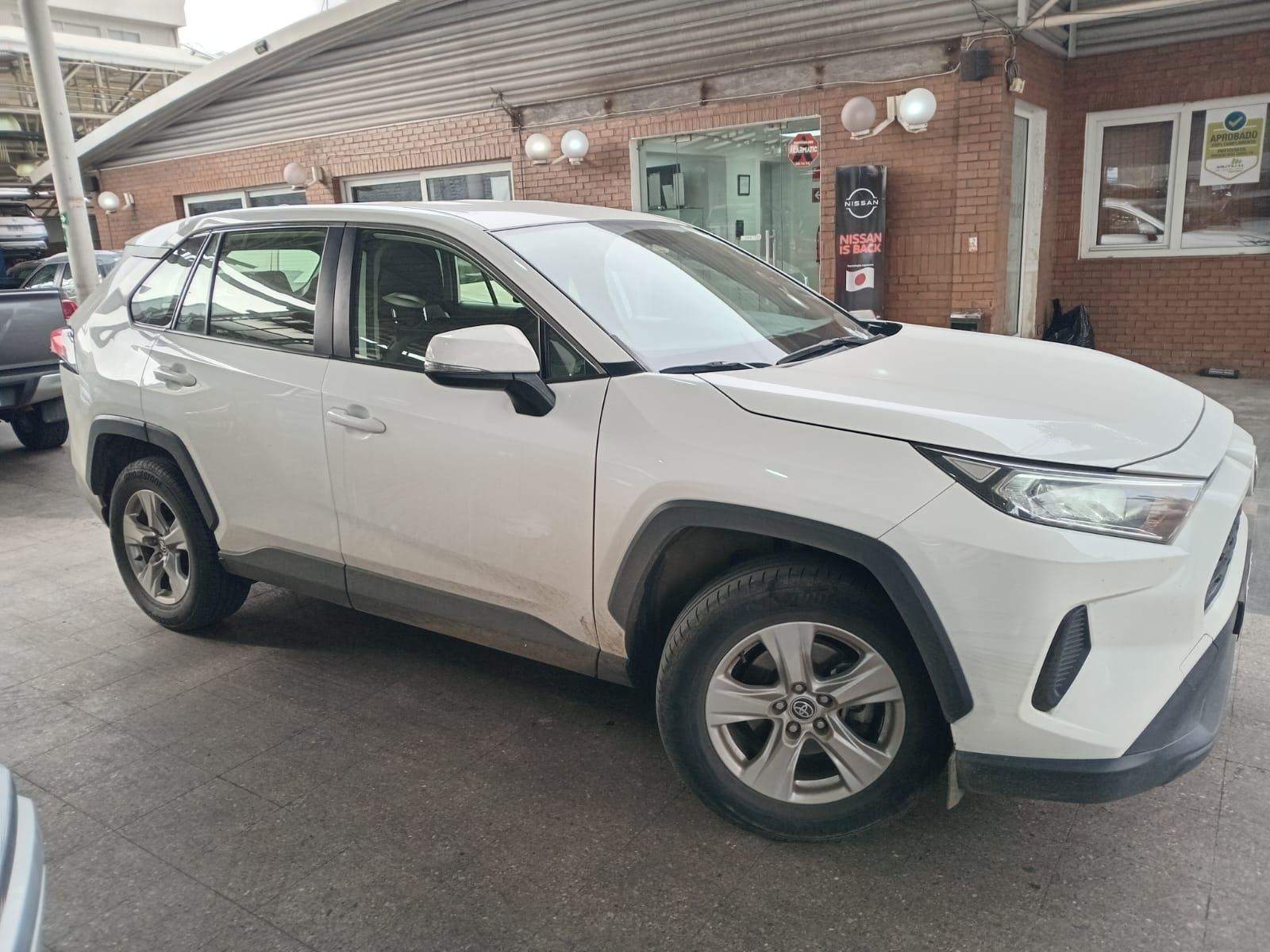Toyota Rav 4 2.0 Le 4x2 Cvt At 5p 2021 - Foto 3 de 5