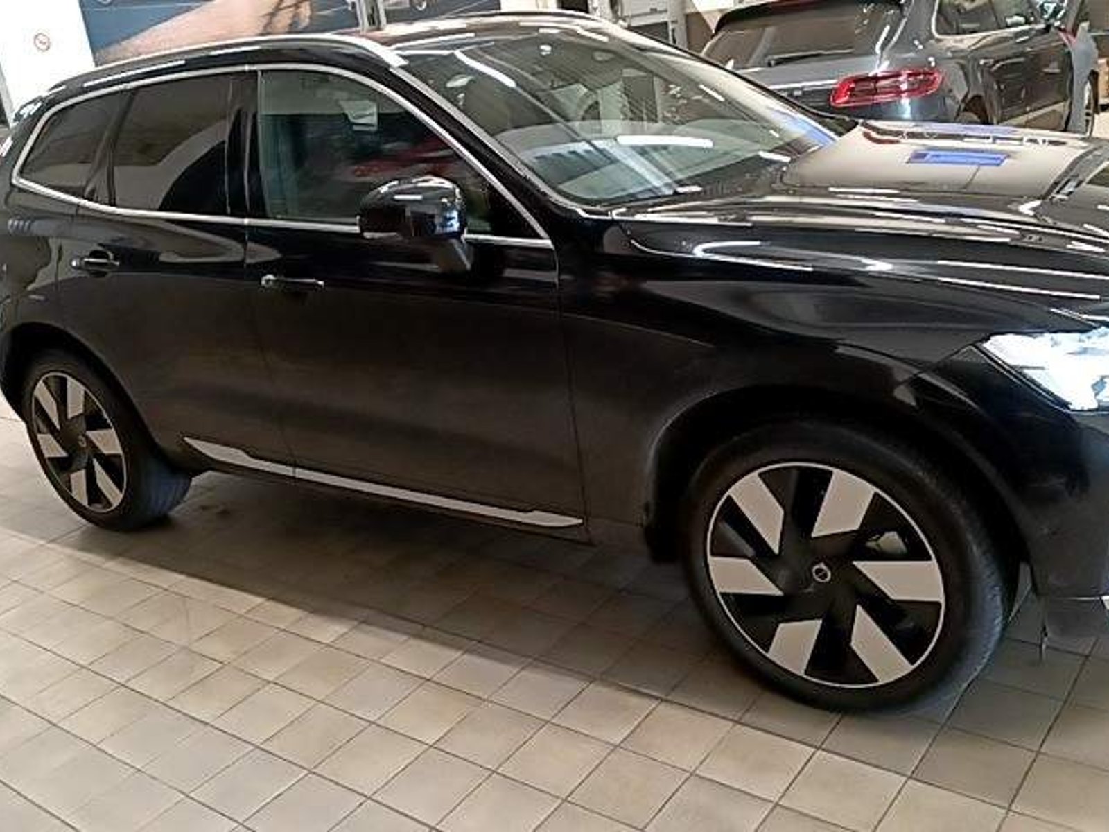 Volvo Xc60 2.0 T8 Recharge Ultimate Hybrid Awd At 5p 2025 - Foto 3 de 5