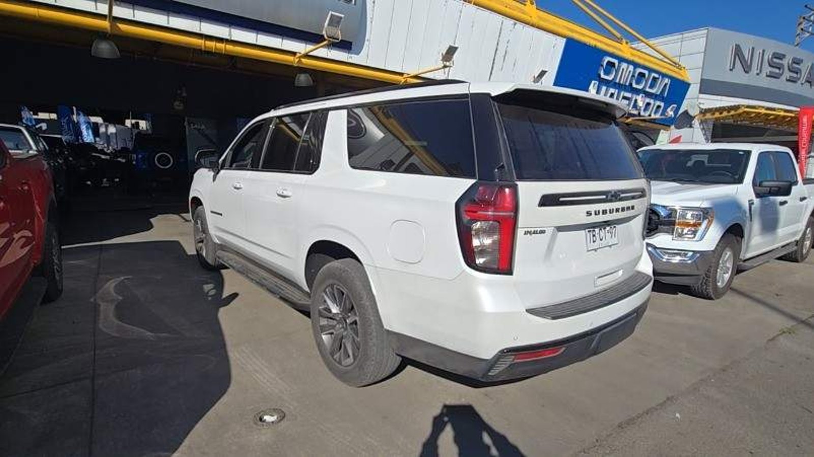 Chevrolet Suburban 5.3l Z71 Awd At 5p 2024 - Imagen 7 de 8