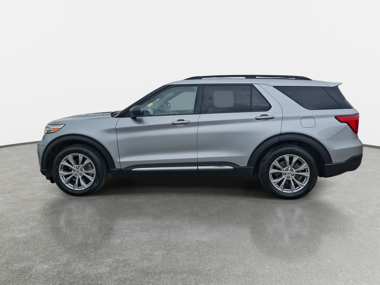 Ford Explorer 2.3 Ecoboost Xlt 4x2 At 5p 2023 - Foto 4 de 8