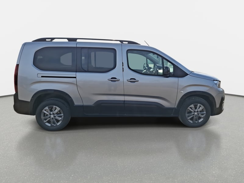 Peugeot Rifter 1.5 Allure Bluehdi Diesel 4x2 130hp Eat8 5p 2023 - Imagen 8 de 8