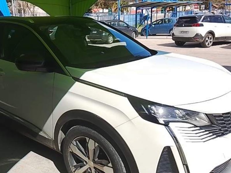 Peugeot 3008 1.5 Allure Pack Bluehdi 4x2 130 Eat8 5p 2022 - Imagen 3 de 5