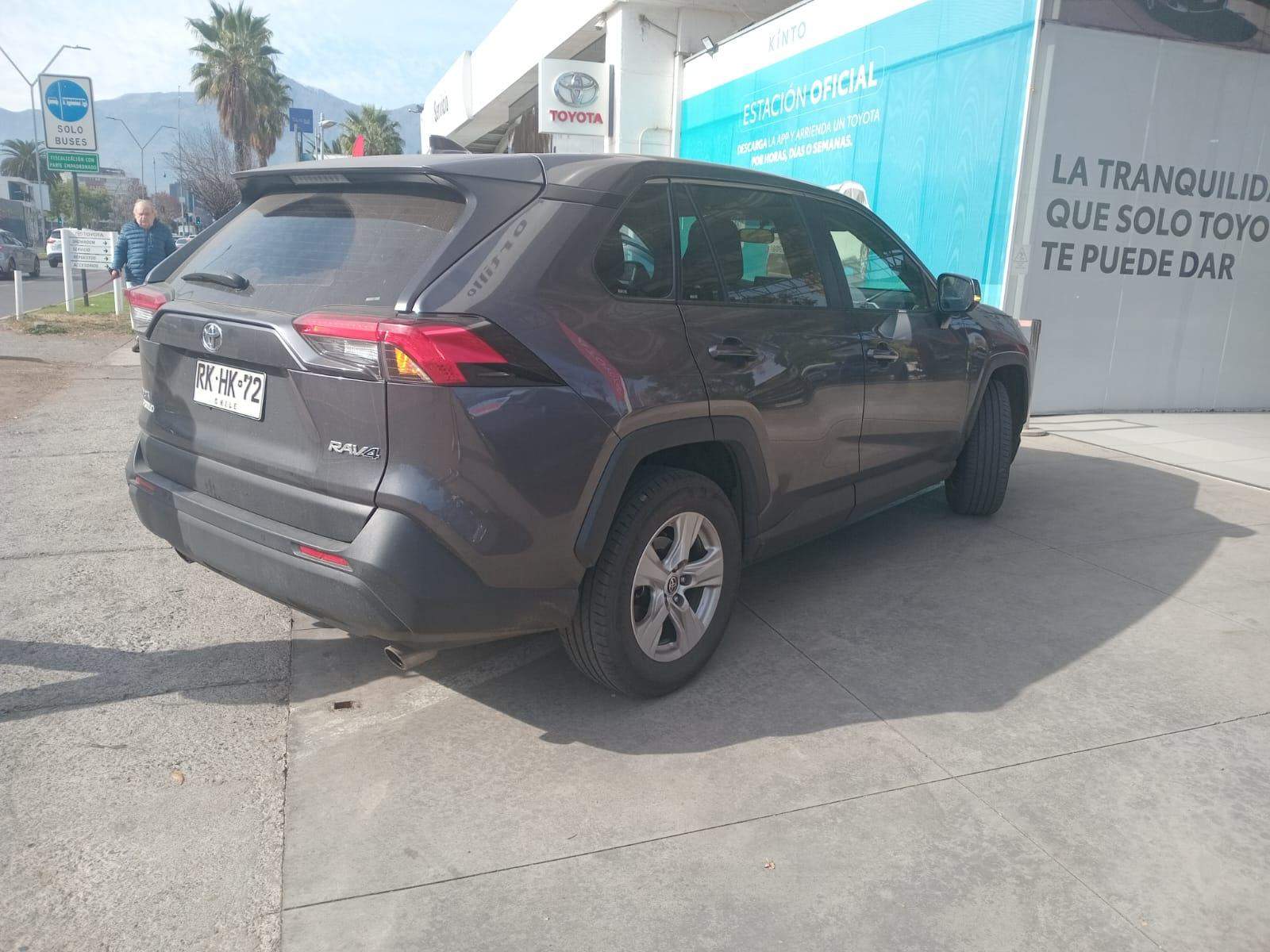 Toyota Rav 4 2.0 Le 4x2 Cvt At 5p 2022 - Foto 4 de 8