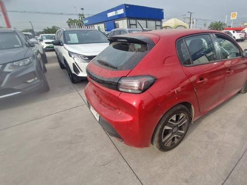 Peugeot 208 1.2 Mca Puretech 100 Active 4x2 Mt 5p 2024 - Imagen 4 de 5