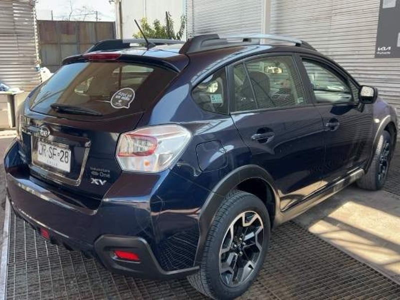 Subaru Xv 2.0 Awd Mt 5p 2017 - Imagen 4 de 5