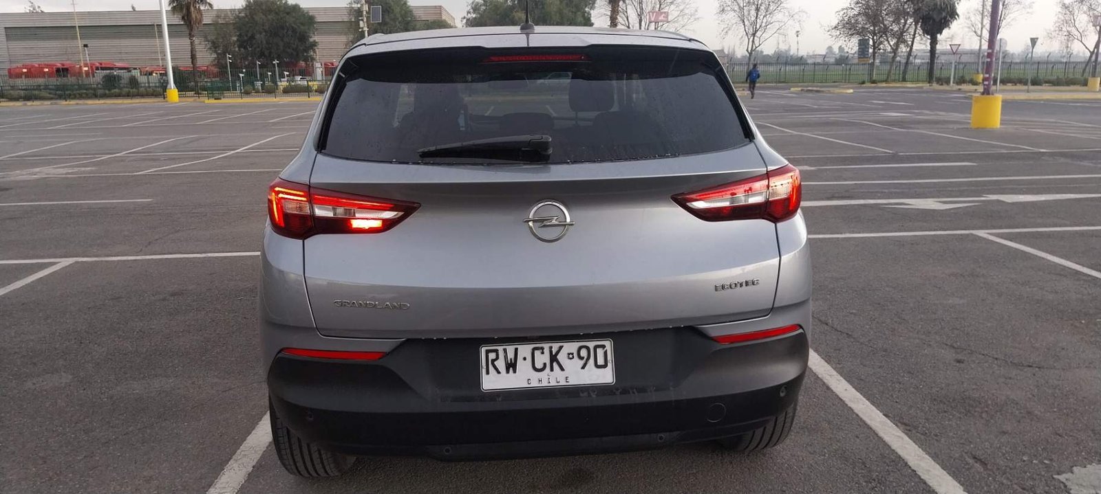 Opel Grandland 1.2t Gs Line 4x2 Mt 5p 2022 - Imagen 4 de 4