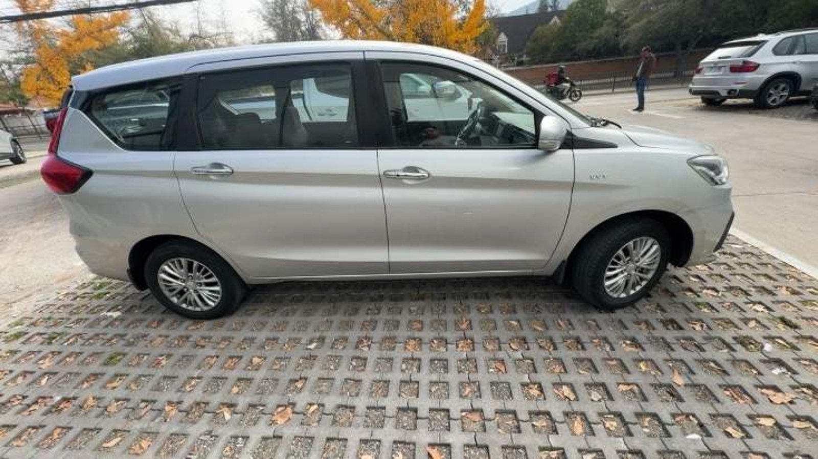 Suzuki Ertiga 1.5 Glx 4x2 Ac At 5p 2021 - Foto 3 de 8