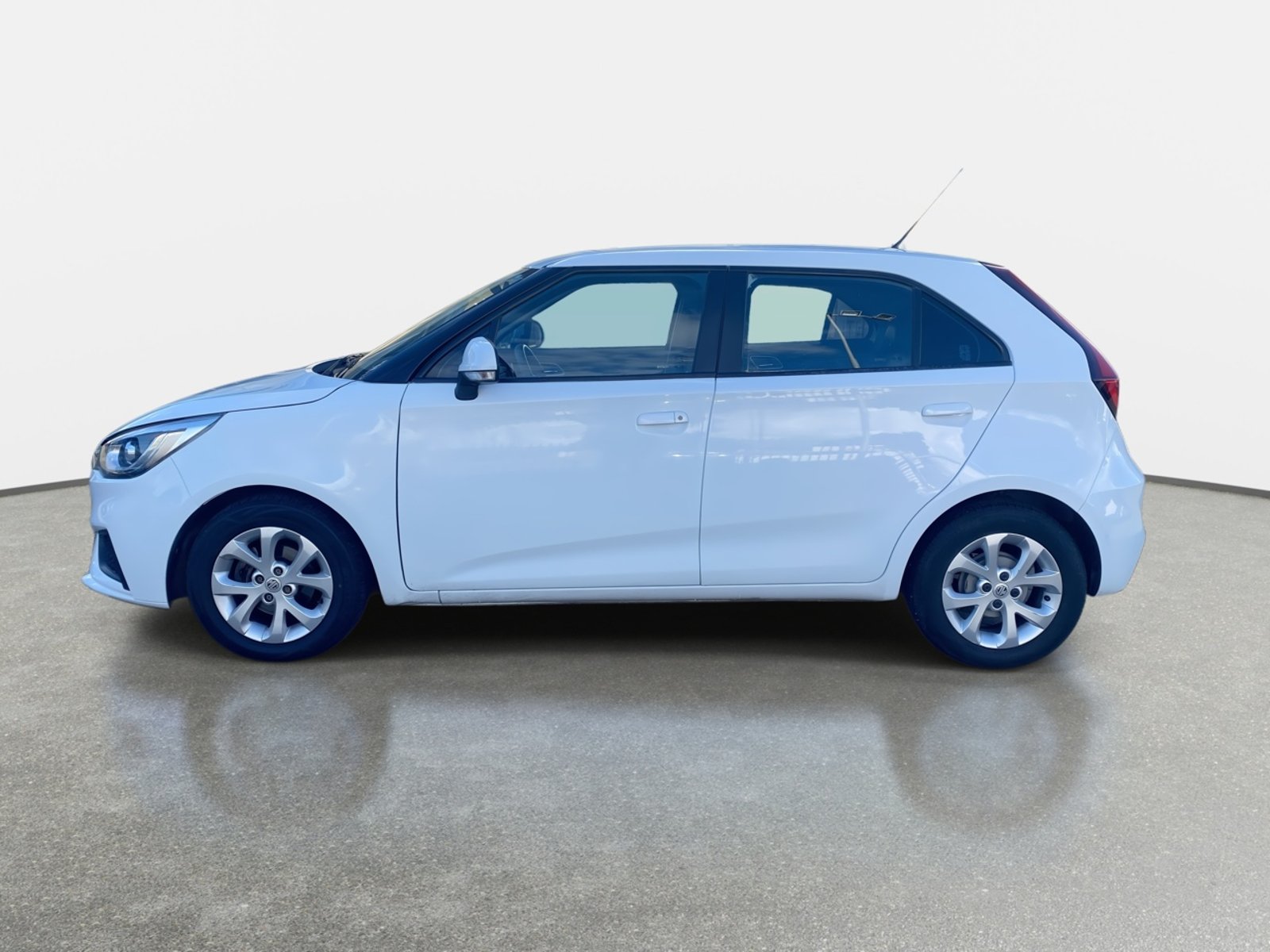 MG 3 1.5 Std 4x2 Hb At 5p 2023 - Foto 4 de 8