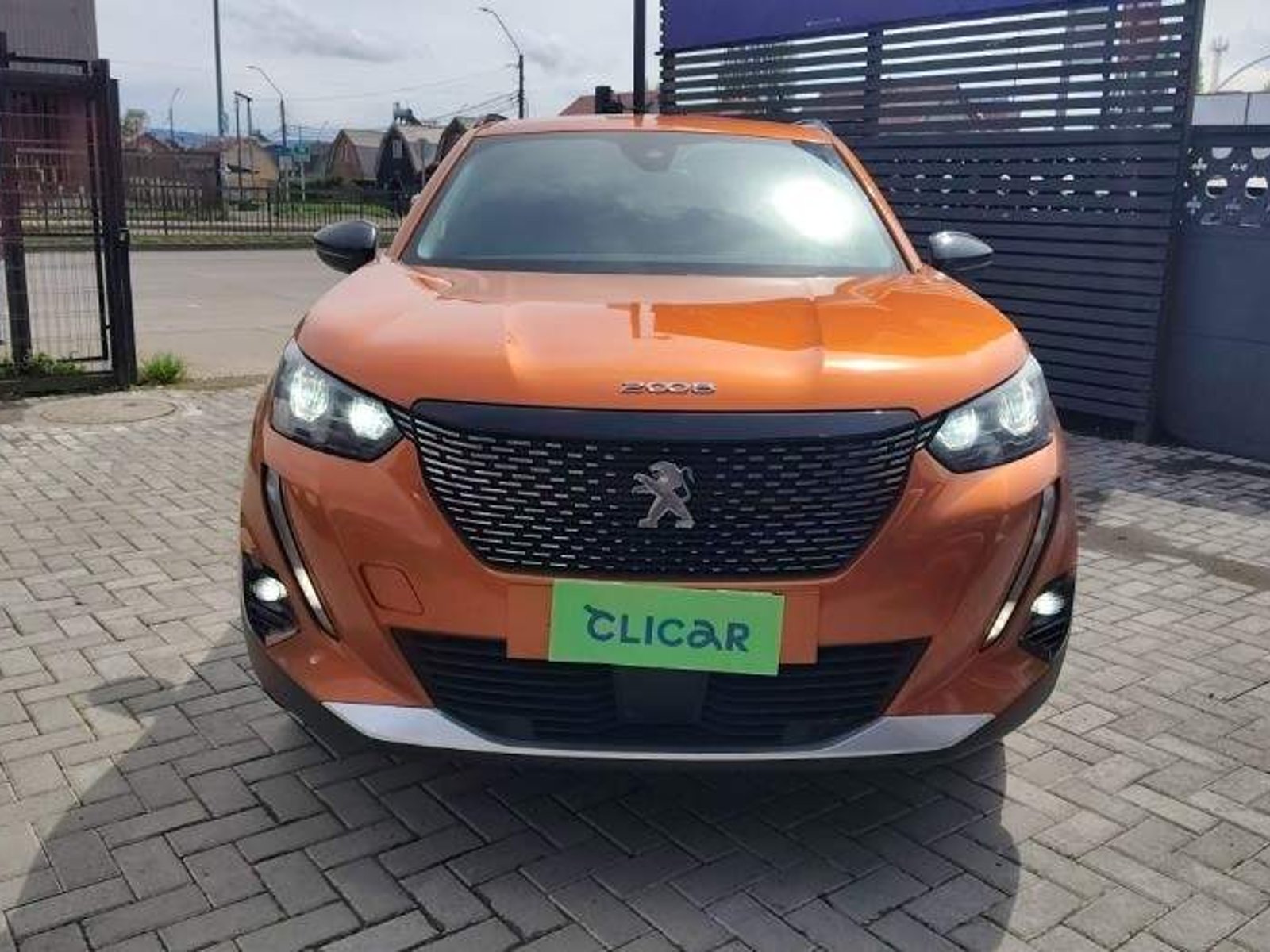 Peugeot 2008 1.2 Active Puretech 130 4x2 Mt 5p 2022 - Foto 2 de 5
