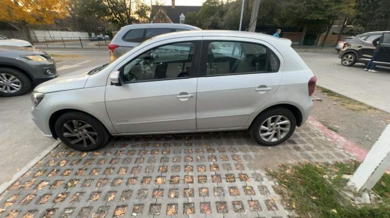 Volkswagen Gol 1.6 Highline 4x2 Hb Mt 5p 2019 - Imagen 8 de 8