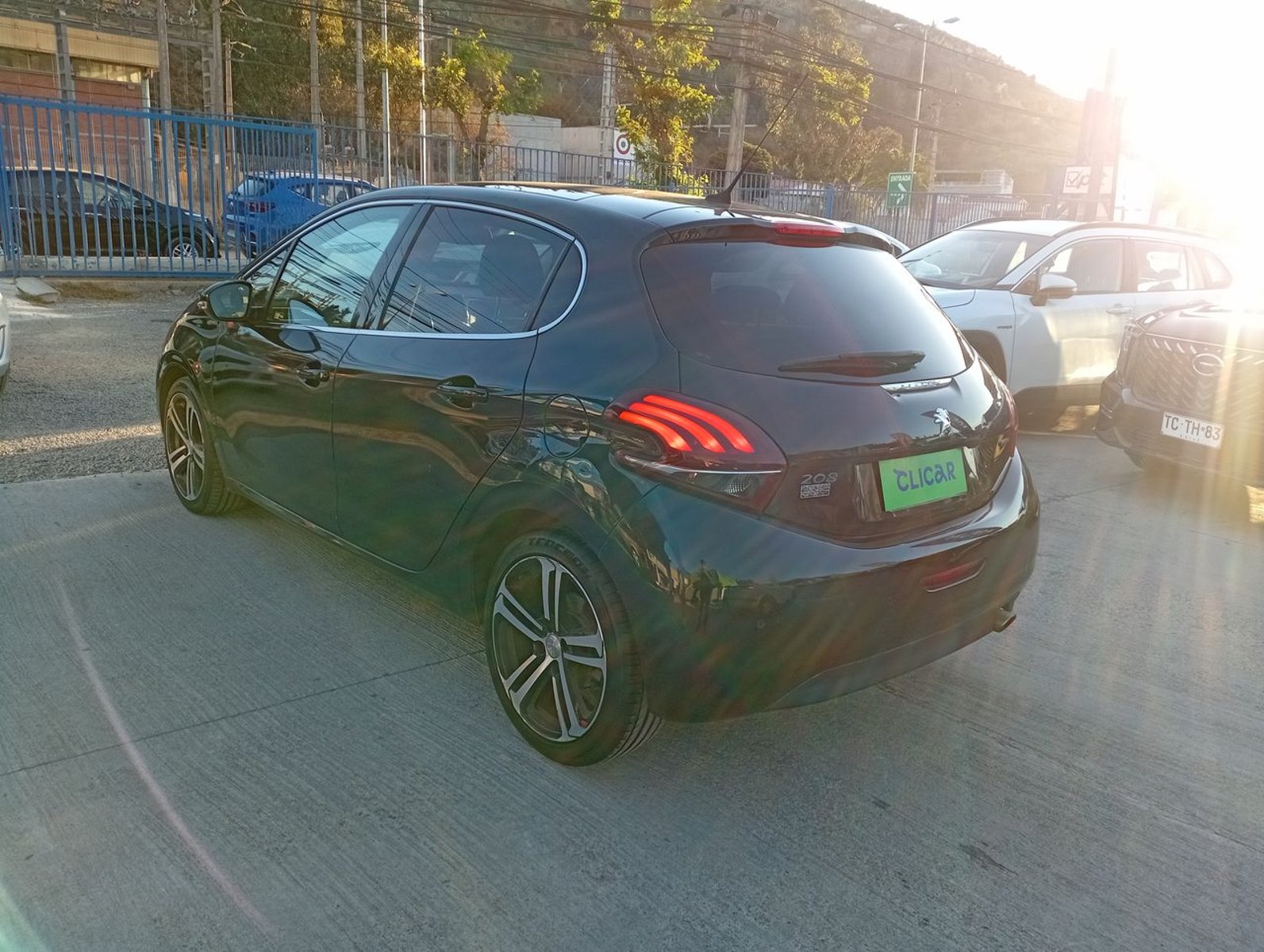 Peugeot 208 1.2 Gt Line 4x2 Pt 110hp At6 5p 2018 - Foto 5 de 8