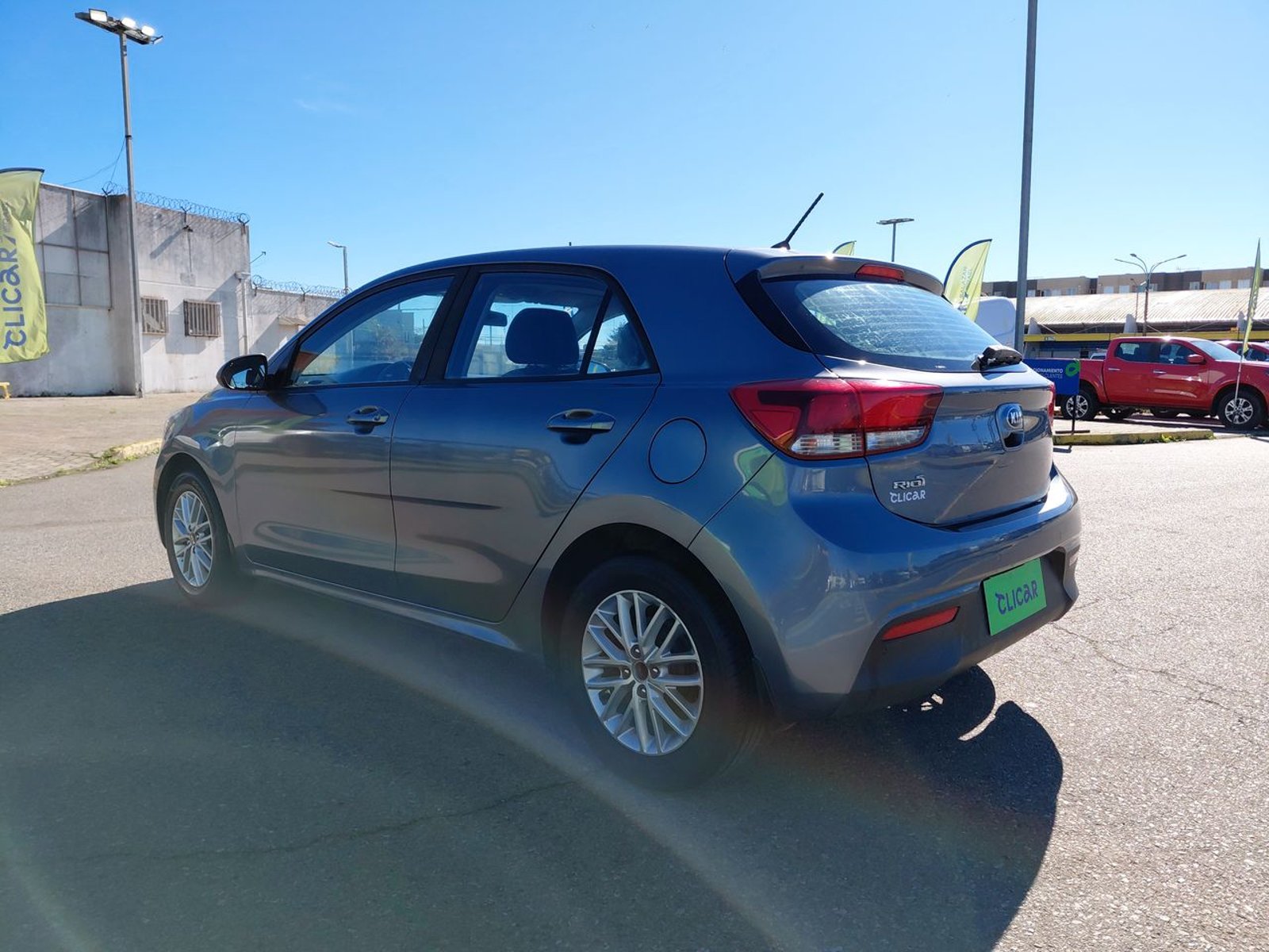 Kia Rio 5 1.6 Ex Special Pack 4x2 6mt 5p 2021 - Foto 5 de 8