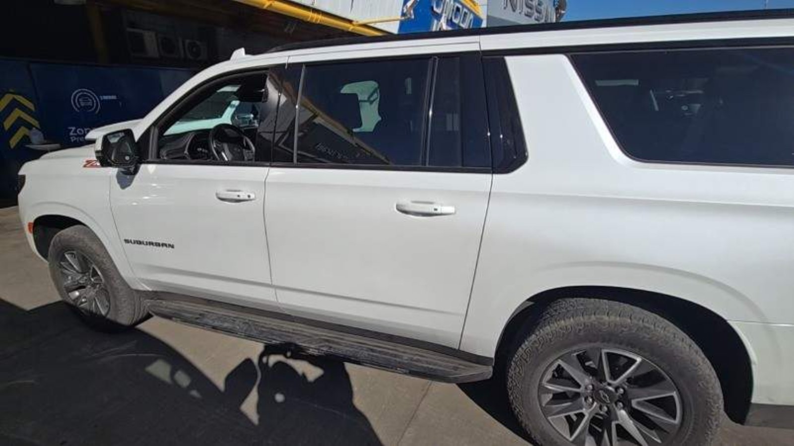 Chevrolet Suburban 5.3l Z71 Awd At 5p 2024 - Imagen 8 de 8