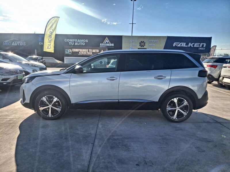 Peugeot 5008 1.5 Allure Pack Bluehdi 130 4x2 Eat8 5p 2023 - Imagen 4 de 8