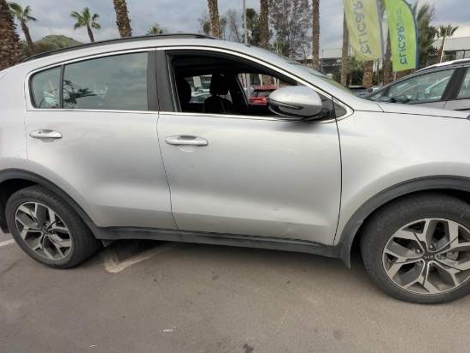 Kia Sportage 2.0 Lx Gsl 2wd Special Pack 6at 5p 2019 - Foto 3 de 5