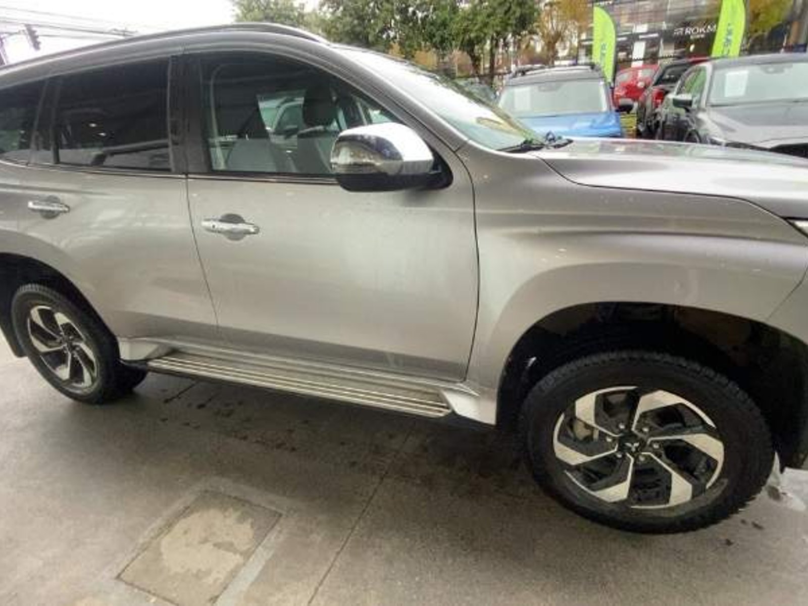 Mitsubishi Montero Sport 3.0 4x4 At 5p 2025 - Foto 3 de 5