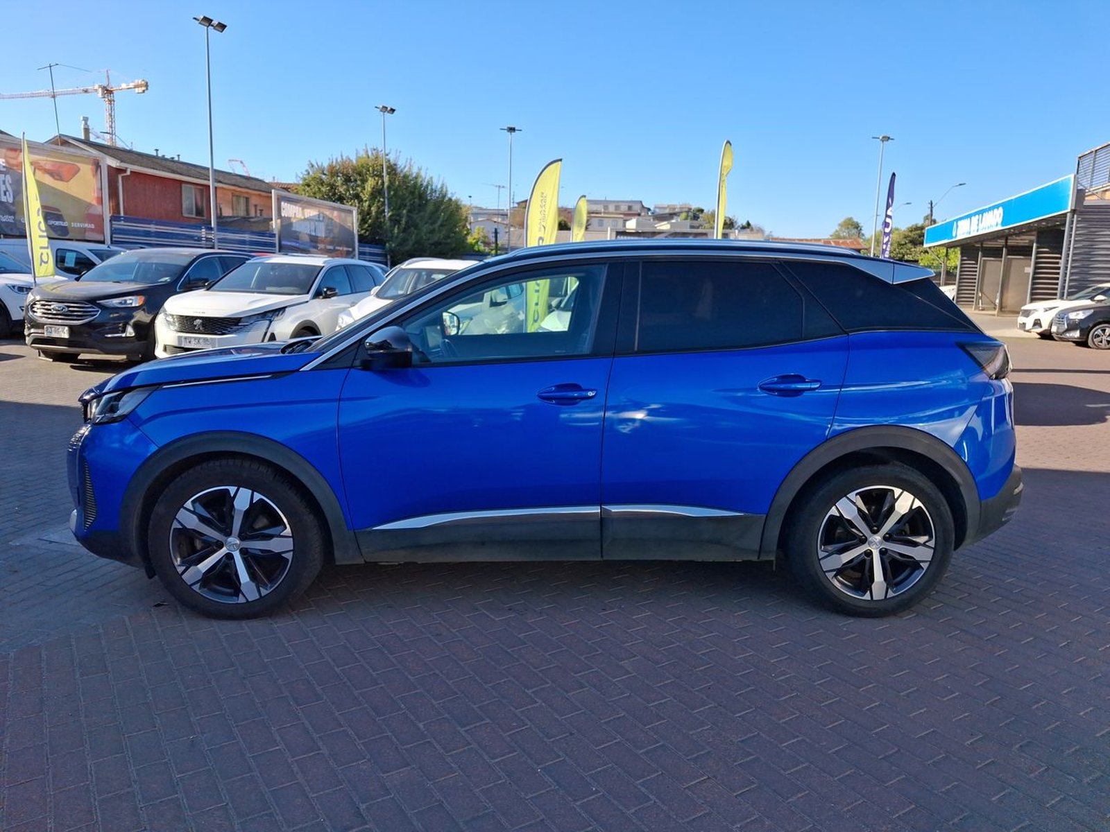 Peugeot 3008 1.5 Allure Pack Bluehdi 4x2 130 Eat8 5p 2022 - Foto 4 de 8