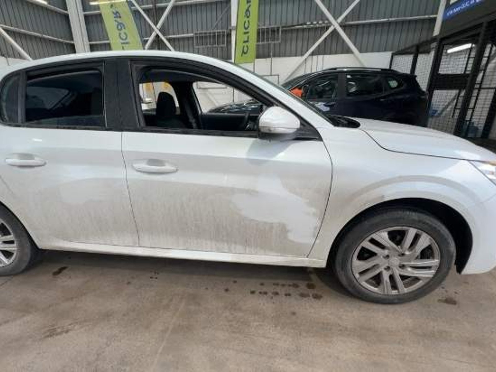 Peugeot 208 1.2 Puretech Active Pack 75 4x2 Mt 5p 2023 - Foto 3 de 5