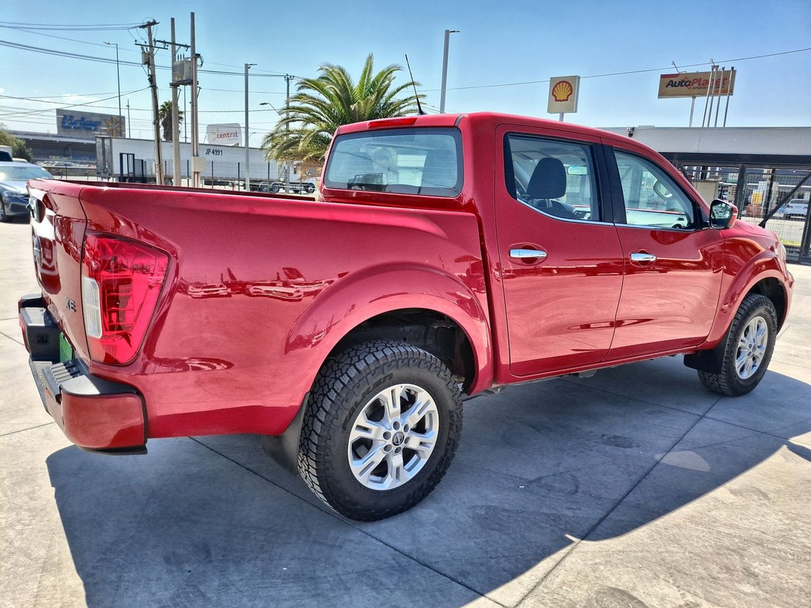 Nissan Navara 2.3d Xe Diesel 4x2 Dob.cab. Mt 4p 2024 - Imagen 7 de 8