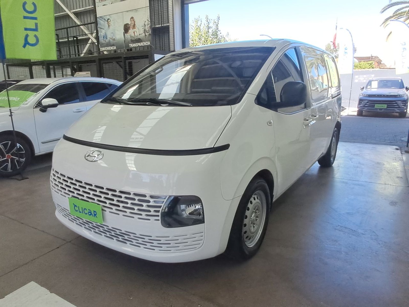 Hyundai Staria 2.2 Us4 Fg Crdi Diesel 2wd Mt 5p 2023 - Foto 3 de 8