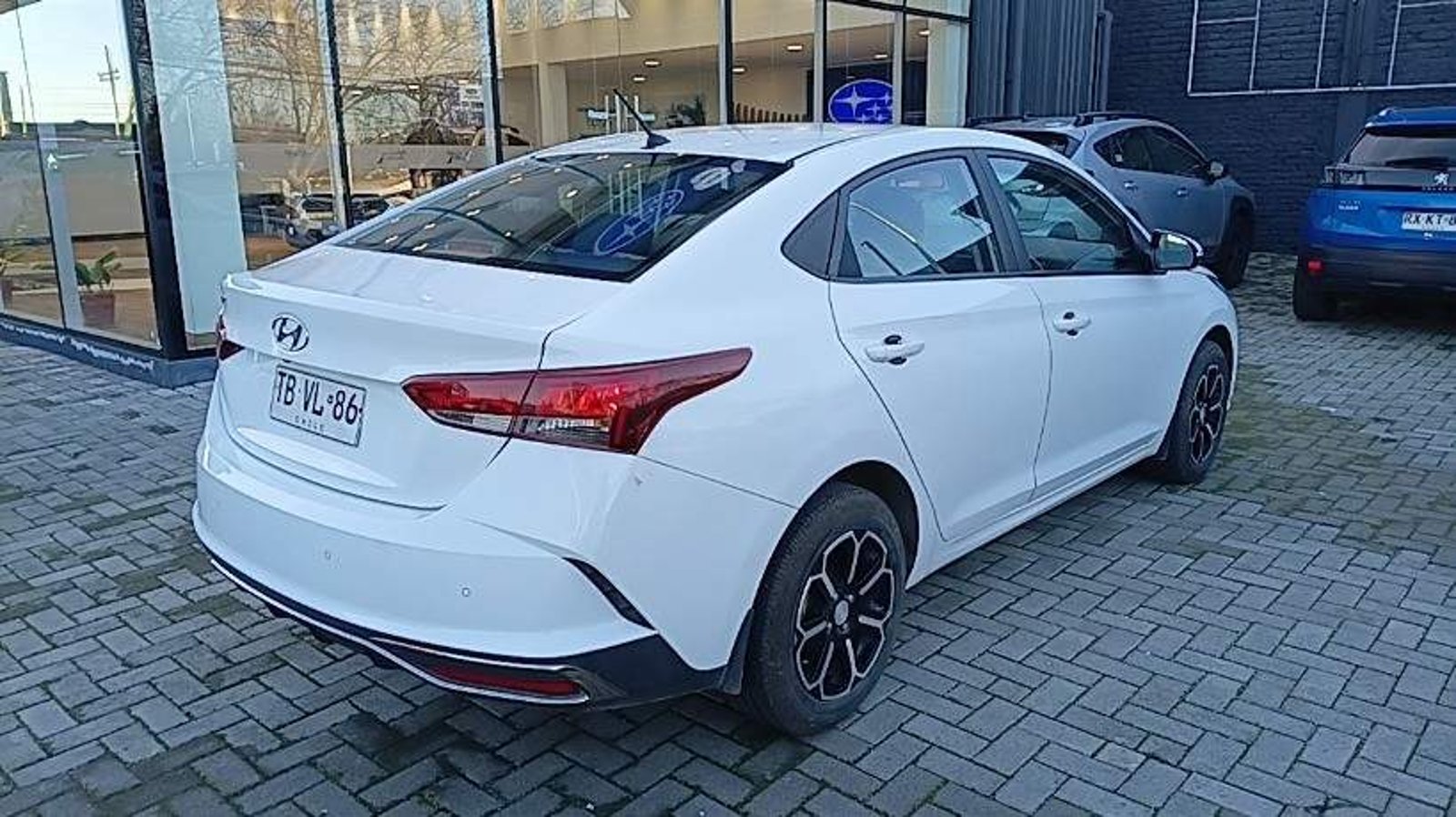 Hyundai Accent 1.4 Hci Plus 4x2 Mt 4p 2024 - Imagen 4 de 5
