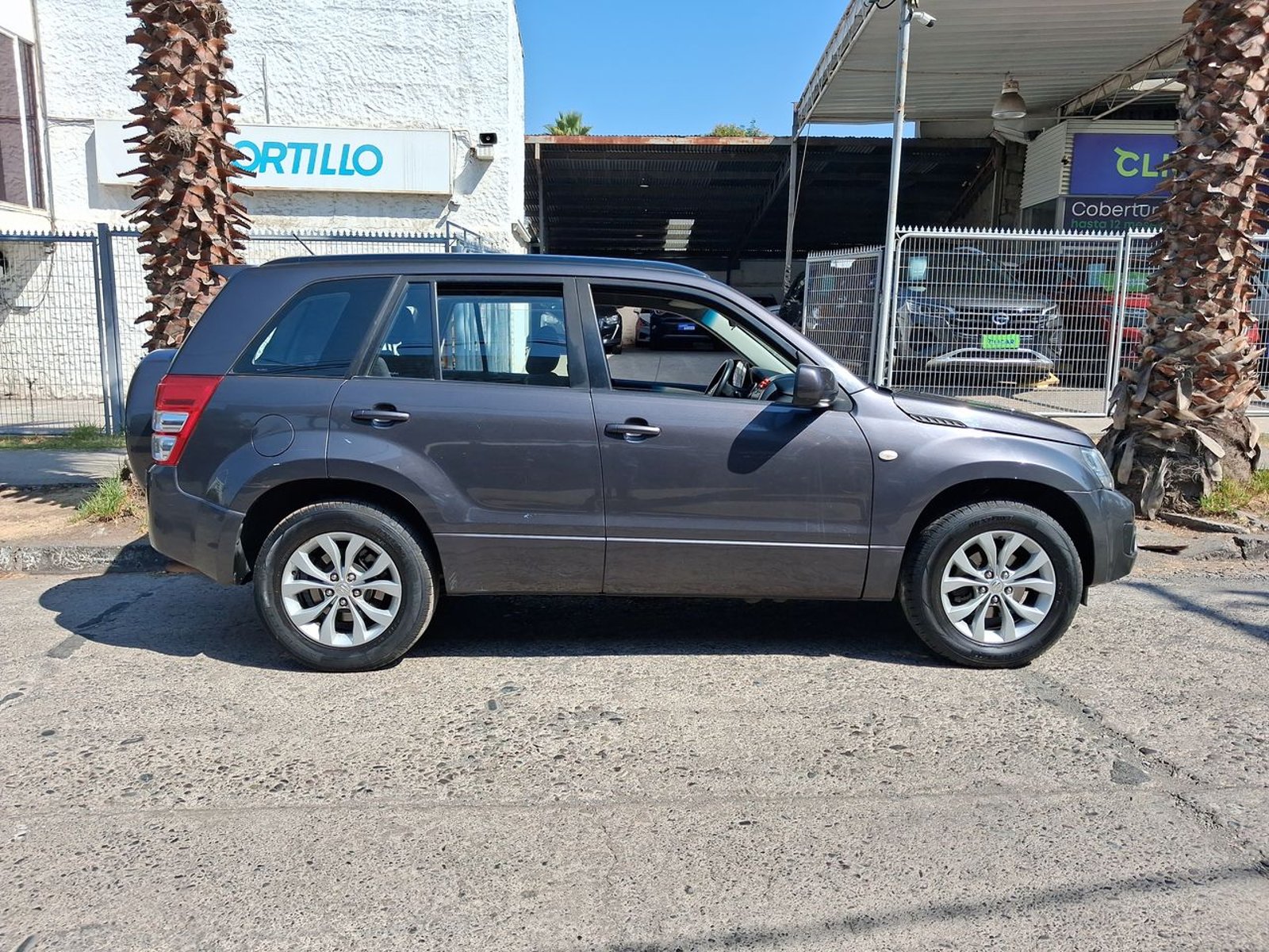 Suzuki Grand Nomade 2.4 Glx Sport 4x2 Euro4 At 5p 2016 - Imagen 8 de 8