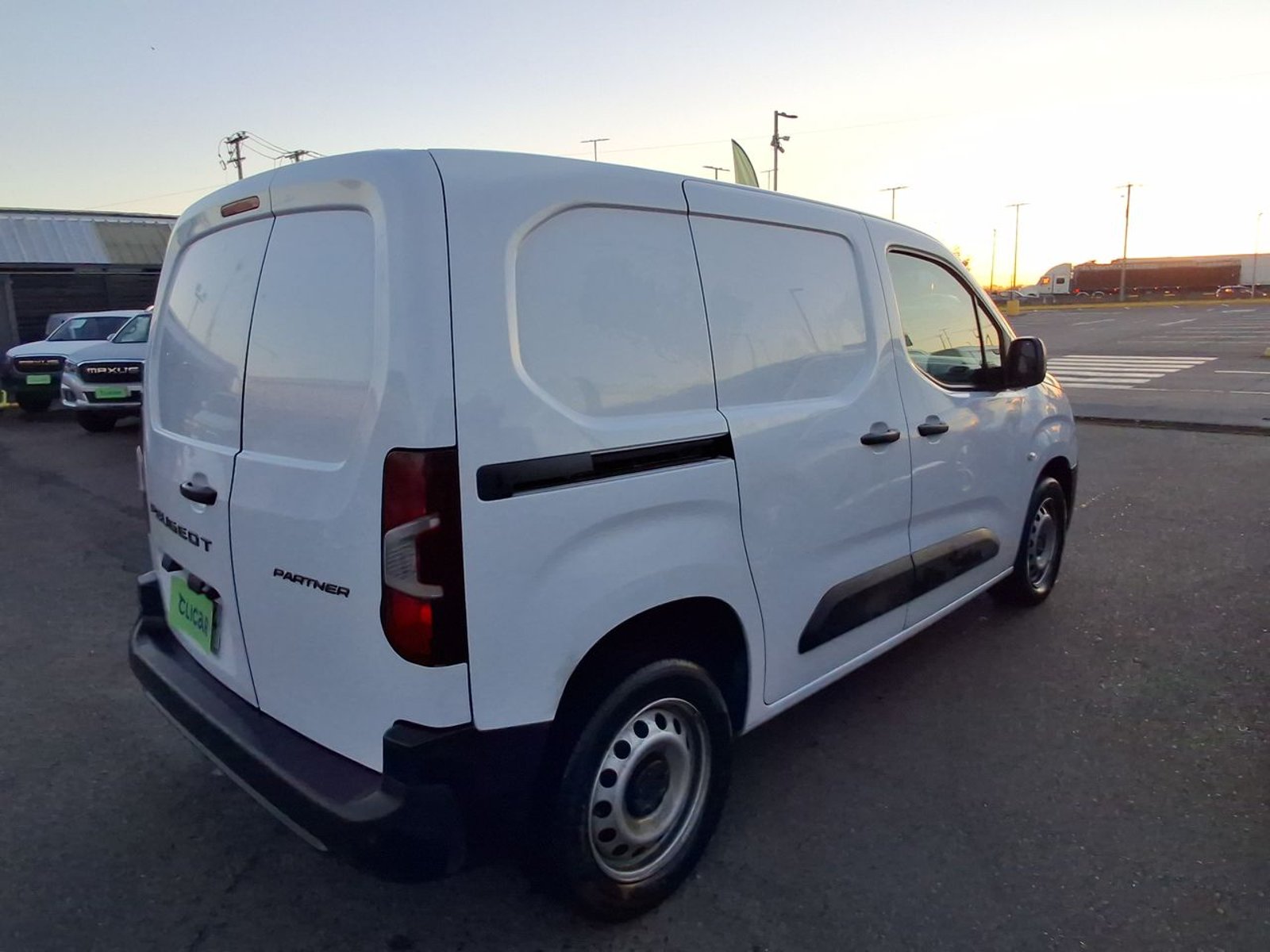 Peugeot Partner 1.5 L1 Hdi Diesel 100hp 4x2 Mt 5p 2024 - Imagen 7 de 8