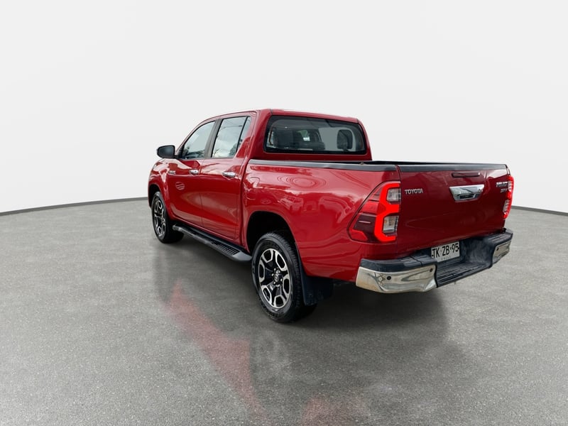 Toyota Hilux 2.8 Srv Diesel 4x4 Dob. Cab. At 4p 2024 - Imagen 8 de 8