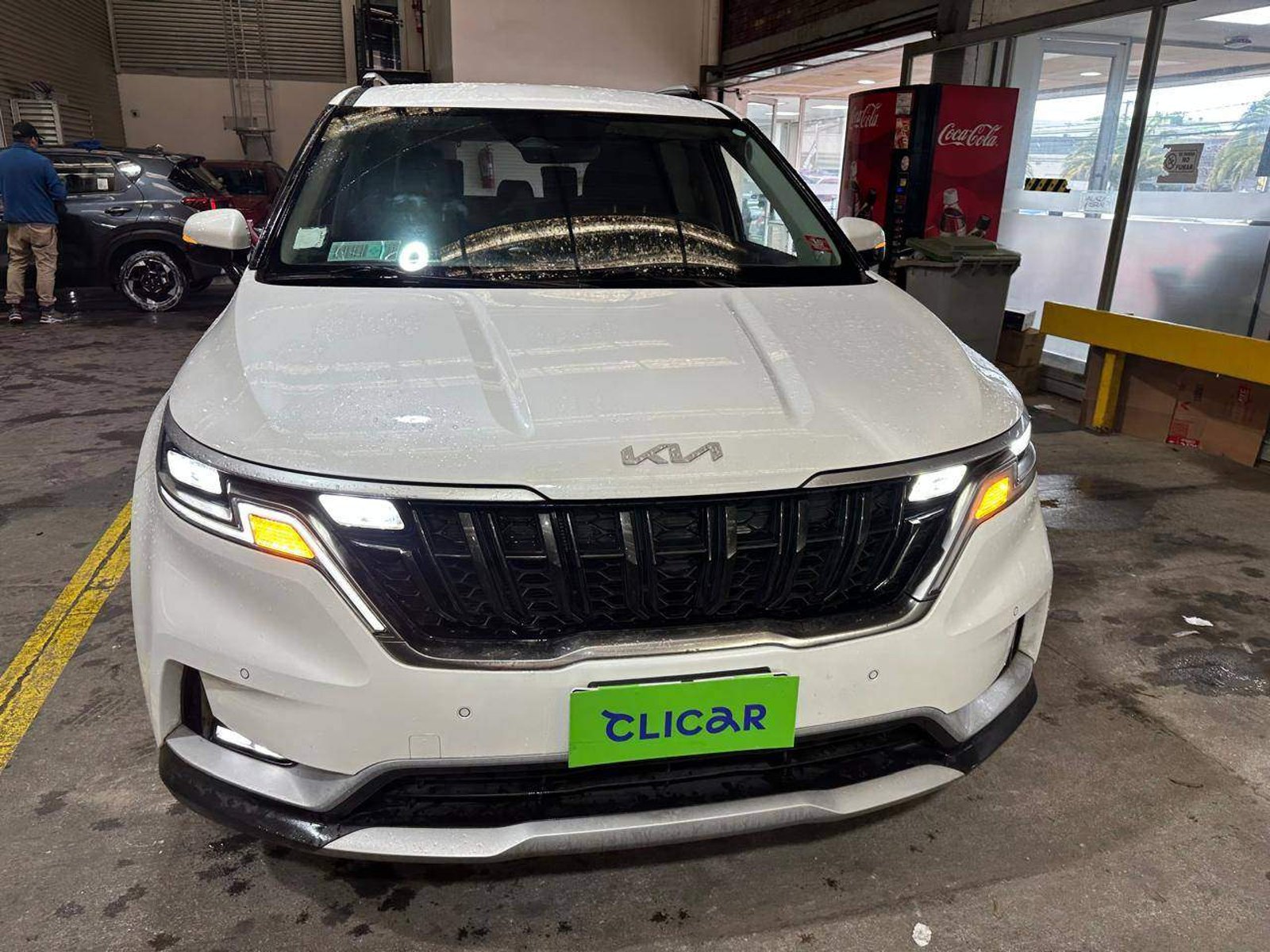 Kia Carnival 3.5 Ex 4x2 8at 5p 2022 - Foto 2 de 5