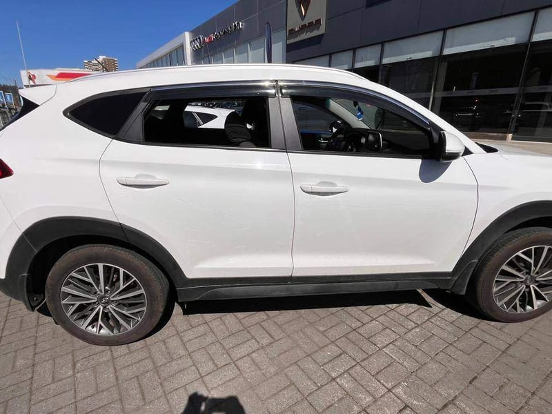Hyundai Tucson 2.0 Value 4x2 Fl Mt 5p 2020 - Imagen 3 de 5
