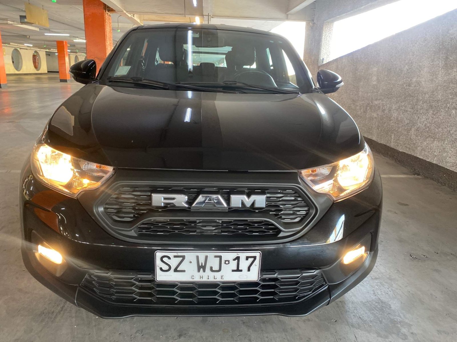 RAM 700 1.4 Bighorn 4x2 Dob. Cab. Mt 4p 2023 - Foto 2 de 8