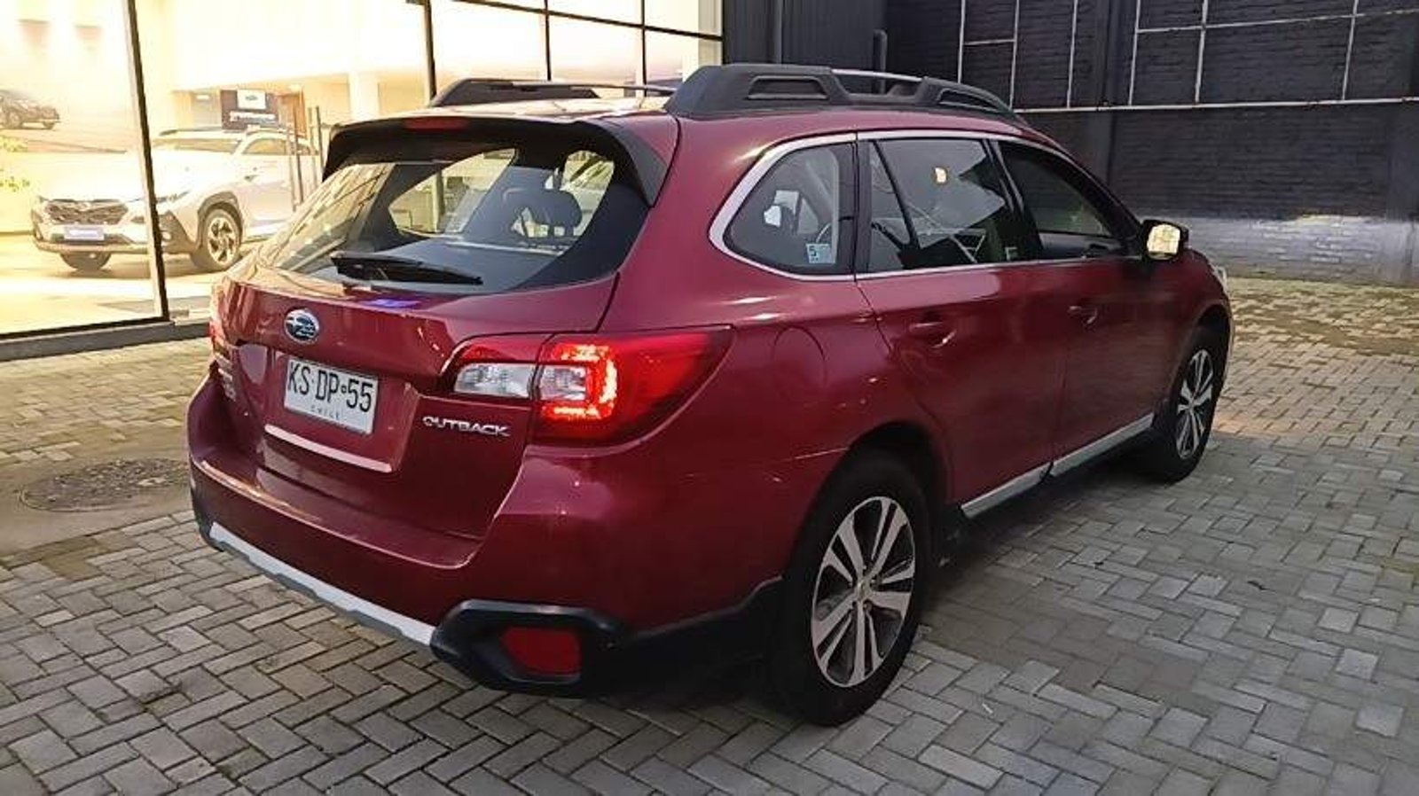 Subaru Outback 2.5i Cvt Limited Awd At 5p 2018 - Imagen 4 de 5
