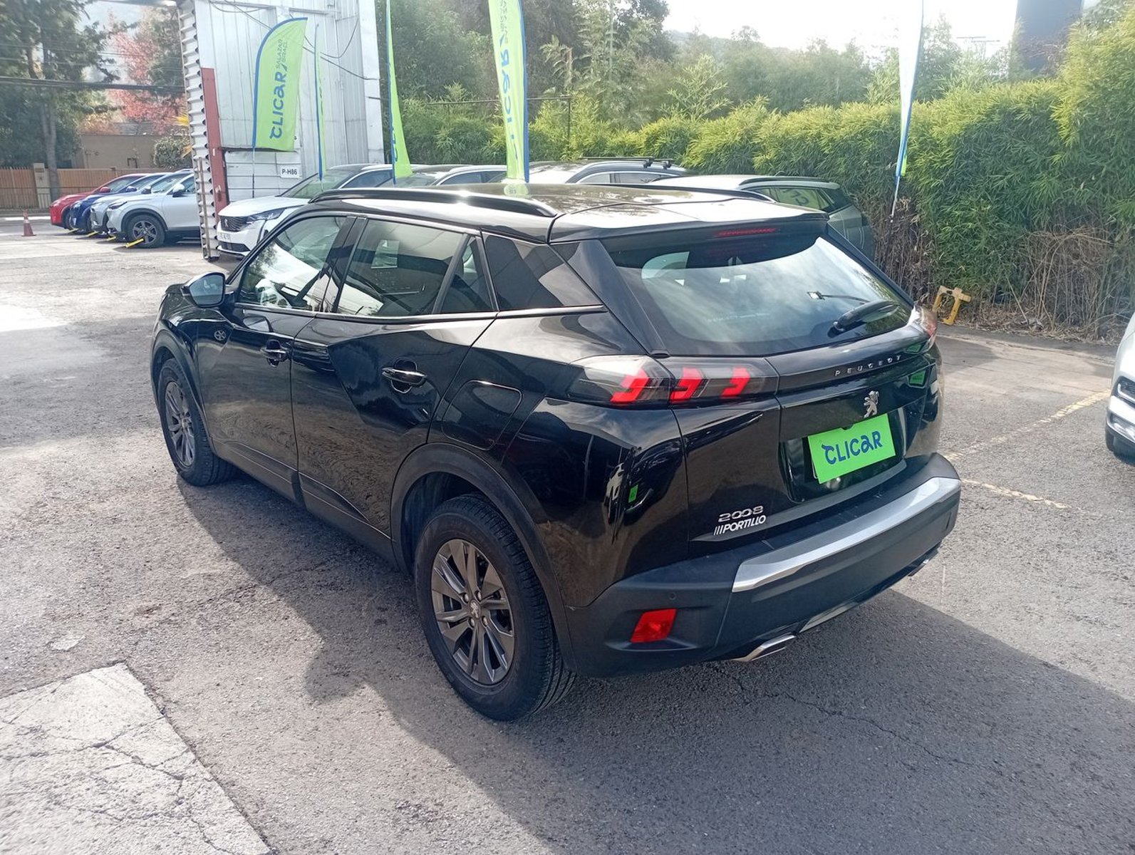 Peugeot 2008 1.2 Active Puretech 130 Mt 5p 2021 - Imagen 5 de 8
