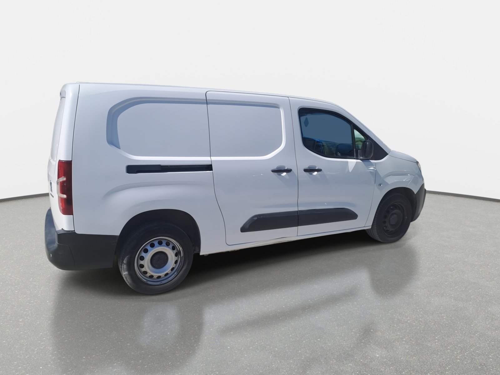 Peugeot Partner 1.5 L2 Hdi Diesel 100hp 4x2 Mt 5p 2024 - Imagen 7 de 8