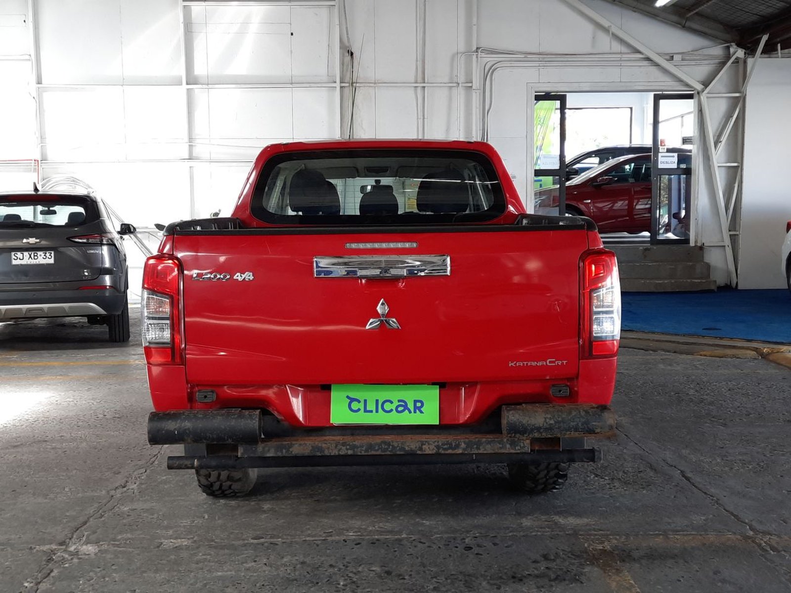 Mitsubishi L200 2.2 Katana Crt Diesel Dob. Cab. 4x4 Mt 4p 2024 - Imagen 6 de 8