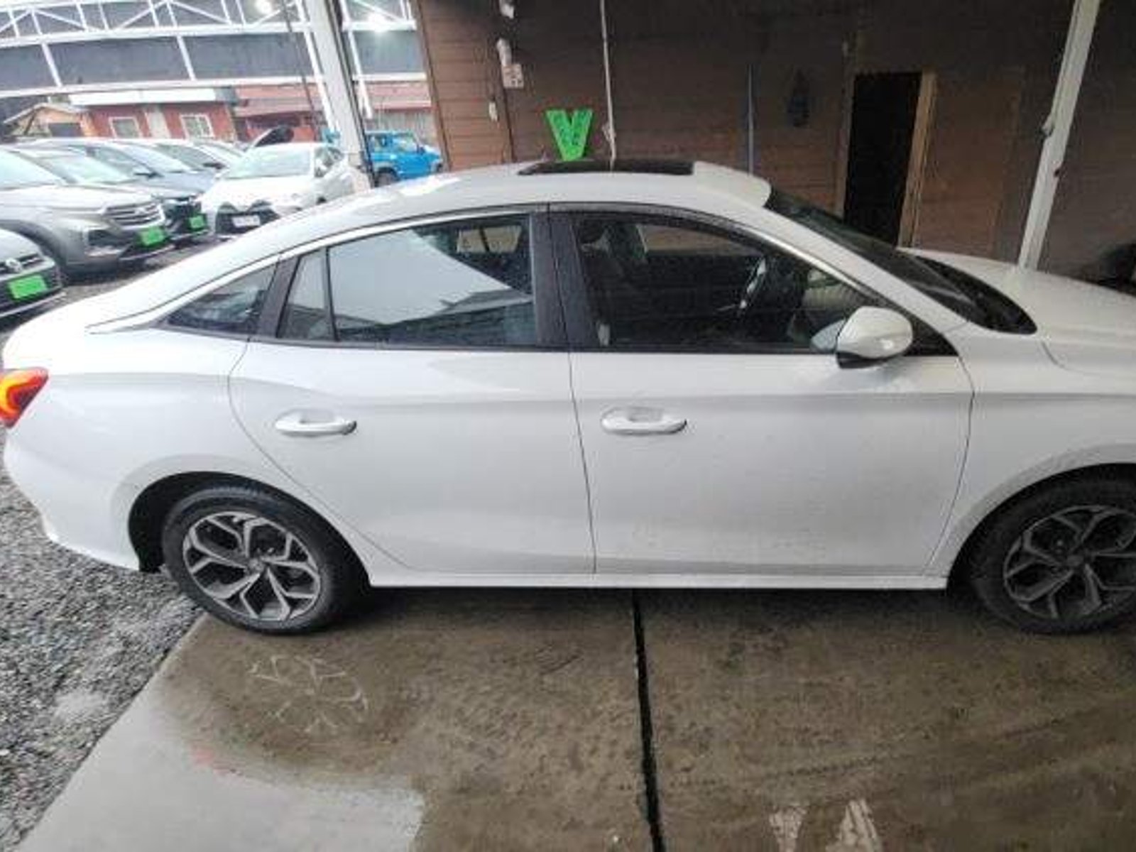 MG Mg Gt 1.5 Com 4x2 Mt 4p 2022 - Foto 3 de 5
