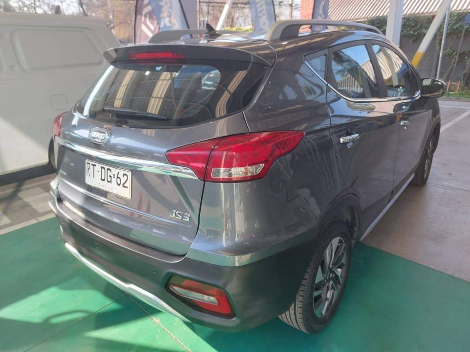 Jac Js3 1.6 Comfort 4x2 Mt 5p 2022 - Foto 4 de 5