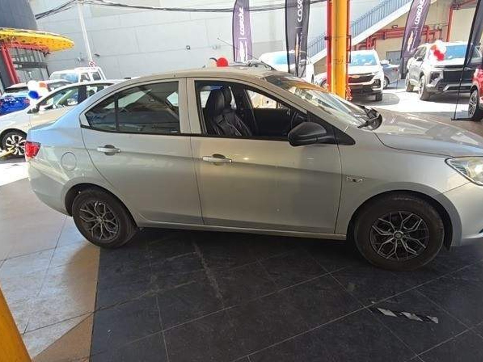 Chevrolet Sail 1.5 Ls 4x2 Mt 4p 2018 - Foto 3 de 5