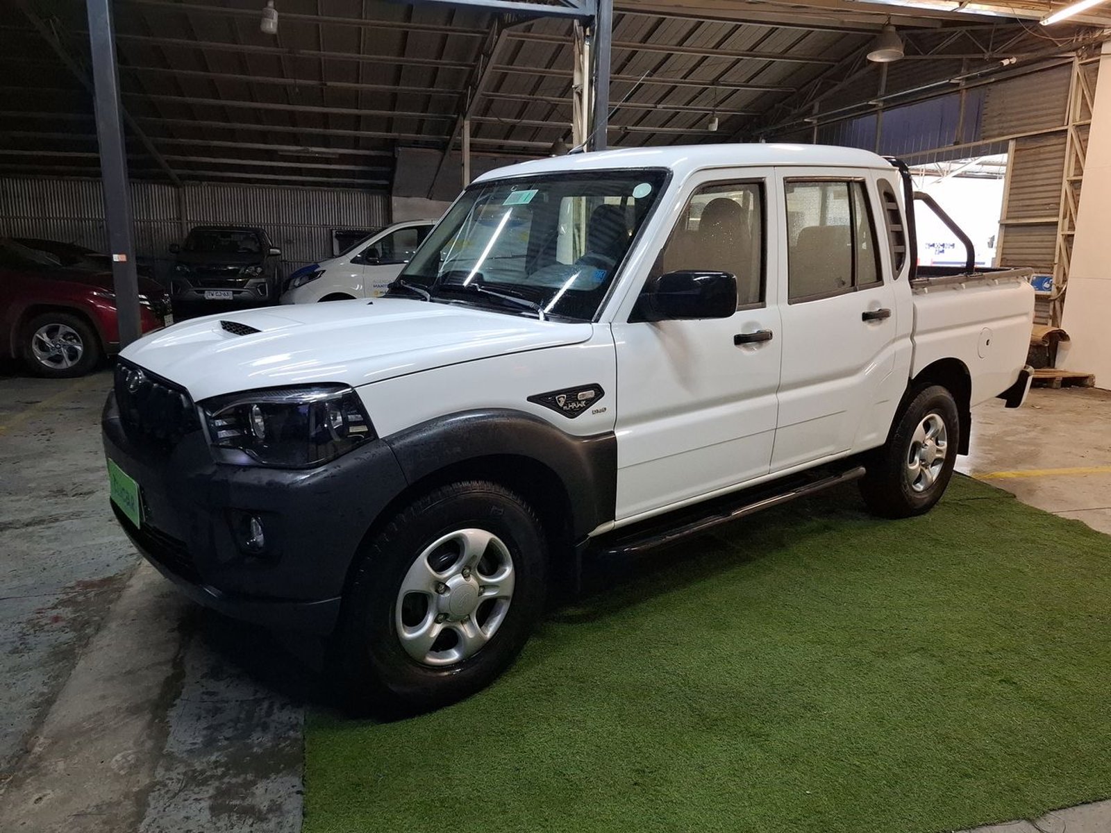 Mahindra Pick Up 2.2 Full 4x4 Diesel Refresh Dc Mt 4p 2023 - Foto 3 de 8