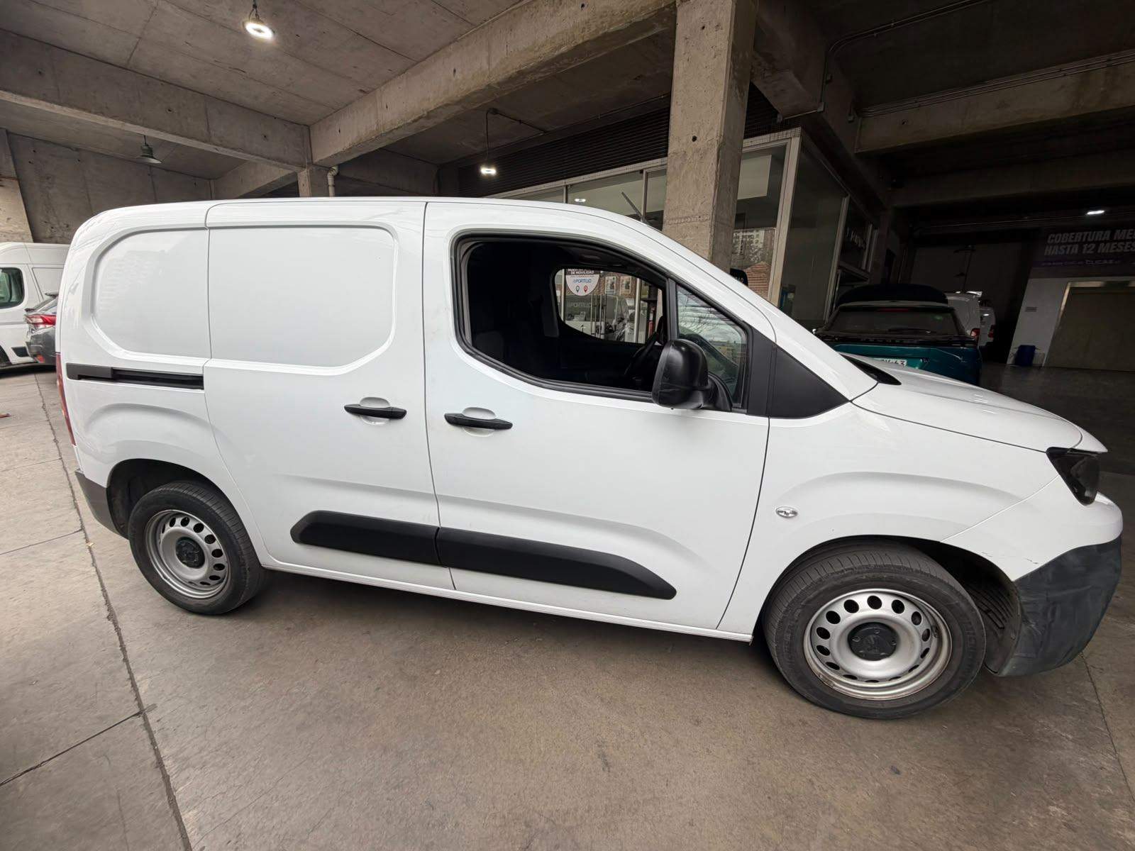 Peugeot Partner 1.5 L1 Hdi Diesel 100hp 4x2 Mt 5p 2024 - Foto 3 de 5