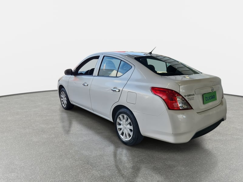 Nissan Versa 1.6 Sense 4x2 Mt 4p 2021 - Imagen 5 de 8