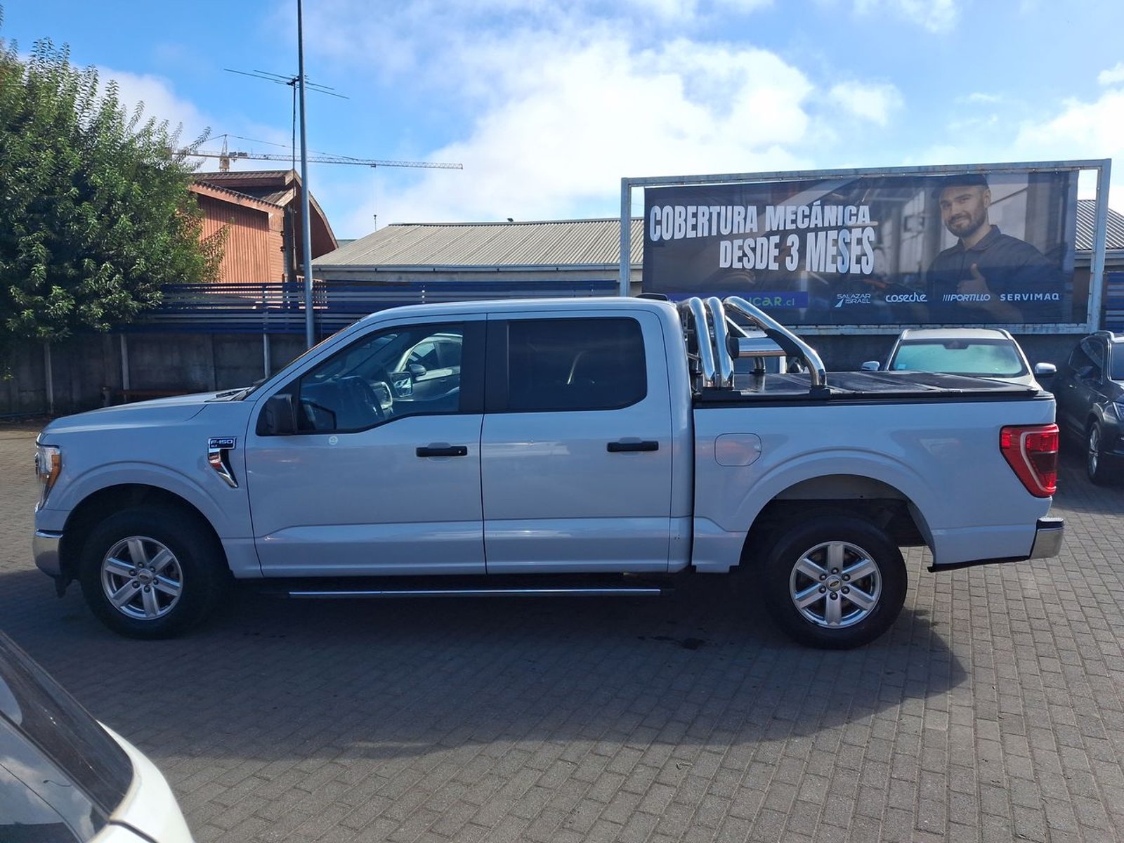 Ford F-150 3.3 Xlt Cc Dob. Cab. 4x2 At 4p 2022 - Foto 4 de 8
