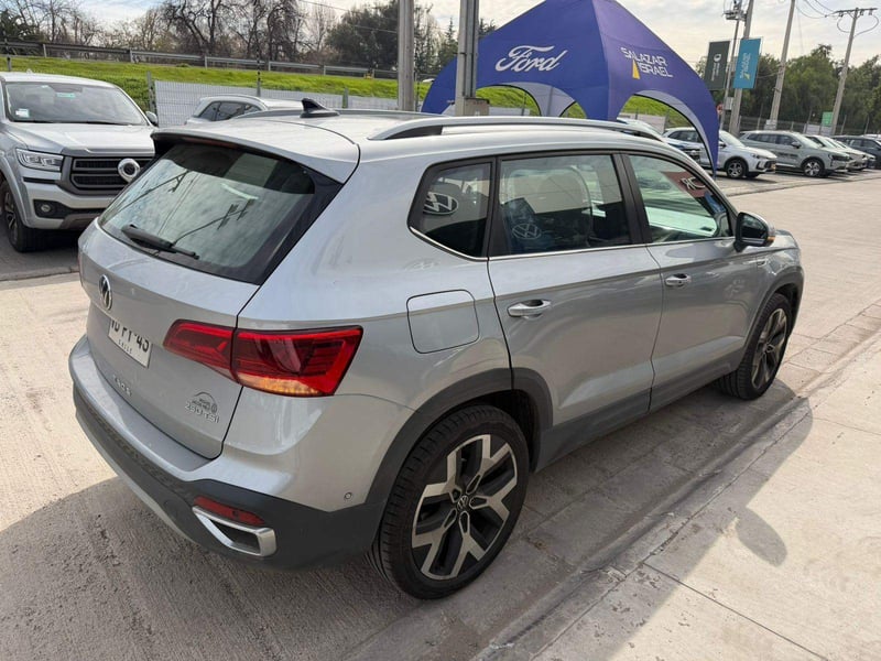 Volkswagen Taos 1.4 Tsi Highline 4x2 At 5p 2025 - Imagen 4 de 5