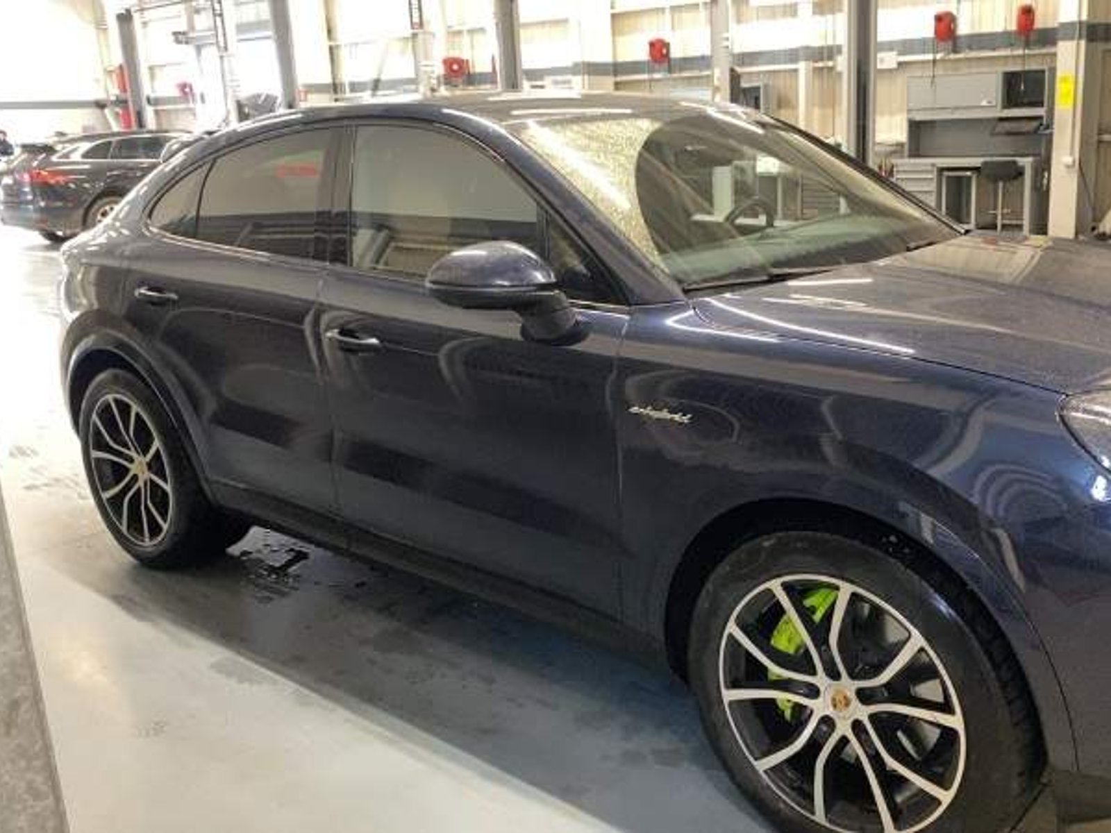 Porsche Cayenne 3.0 E-hybrid Coupe 4x4 At 5p 2025 - Foto 3 de 5