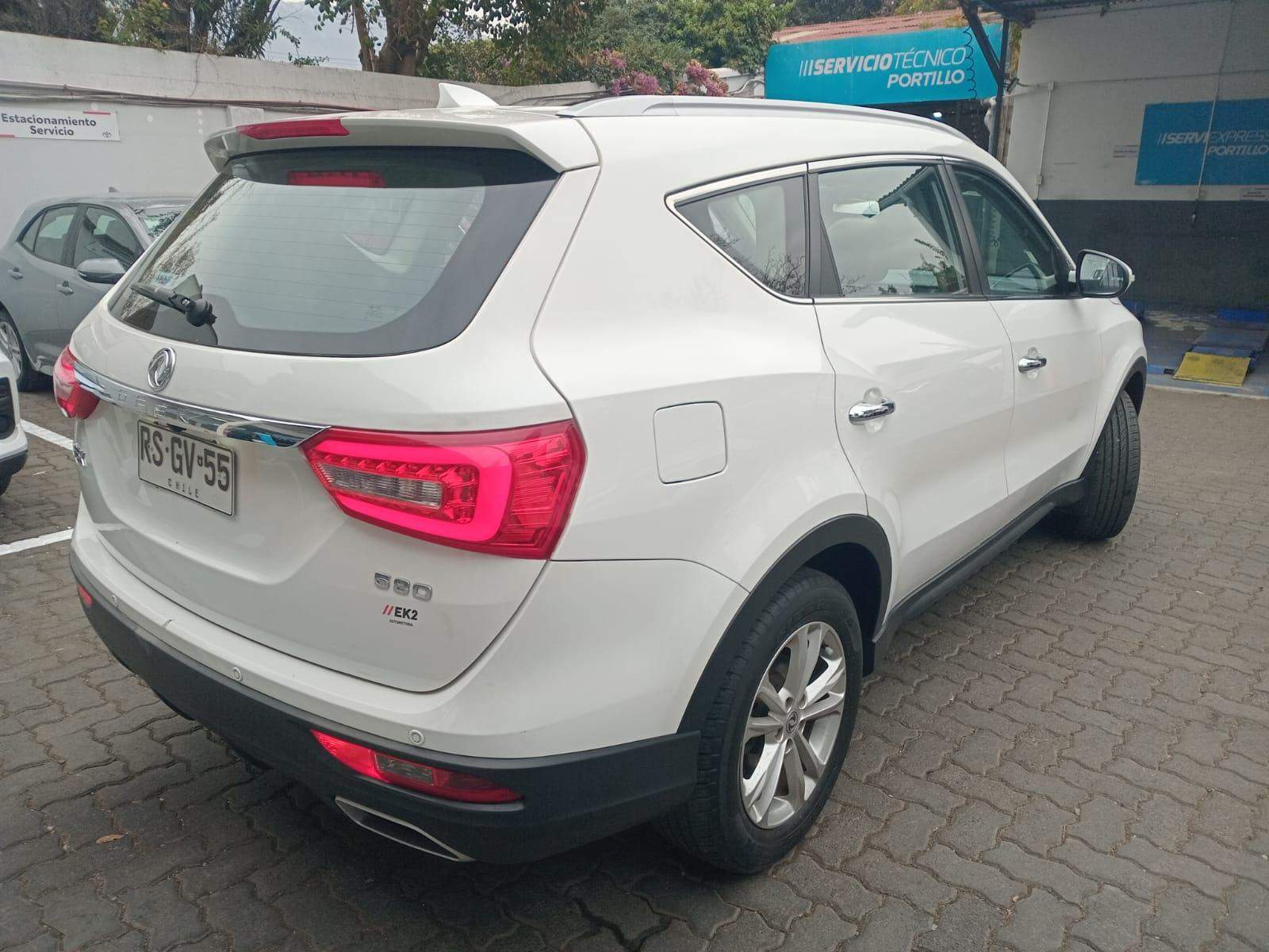 Dfsk Glory 1.8 Comfort 4x2 Mt 5p 2022 - Foto 4 de 8