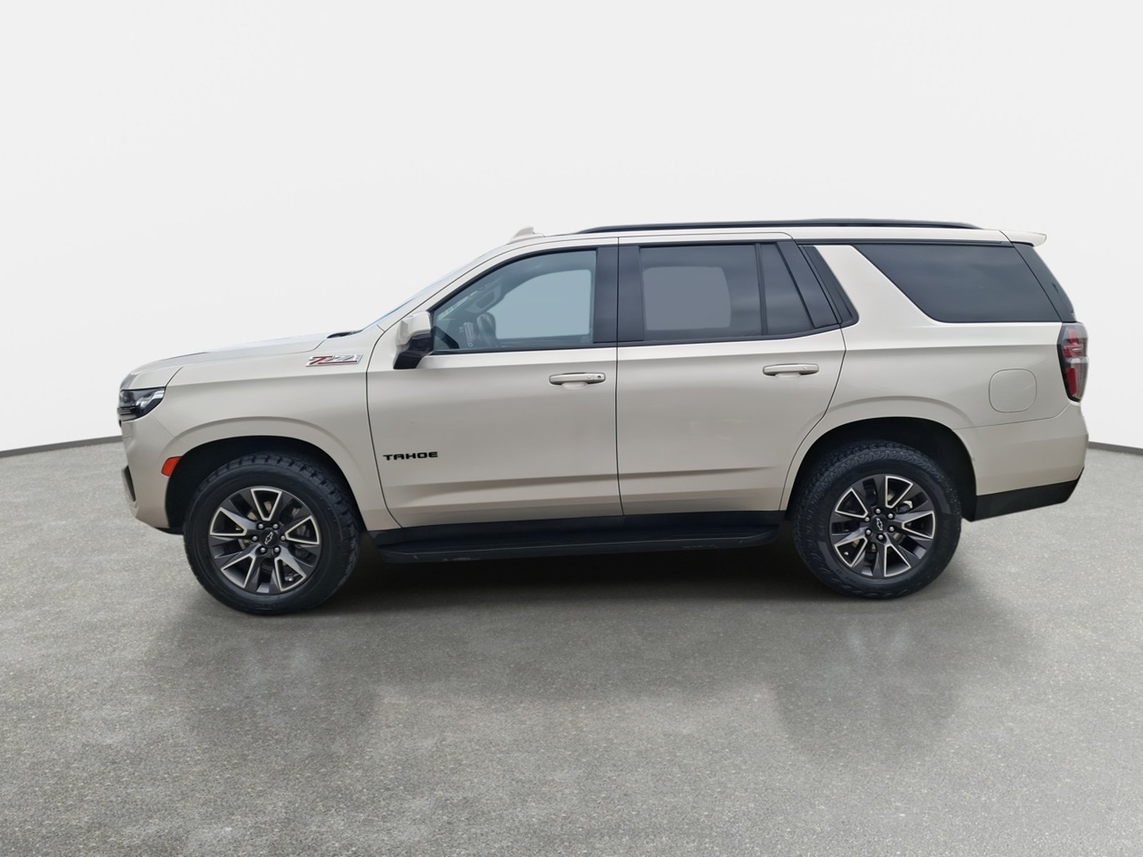 Chevrolet Tahoe 5.3 Z71 4x4 At 5p 2023 - Foto 4 de 8