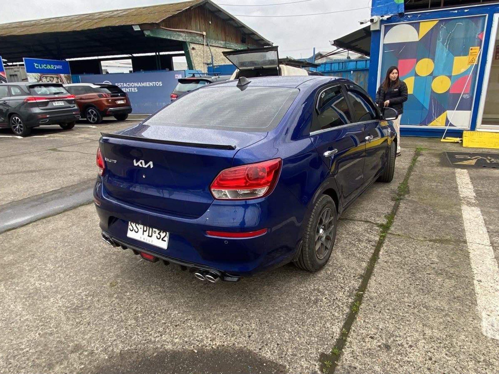 Kia Soluto 1.4 Lx 4x2 E6 Mt 4p 2023 - Foto 4 de 5