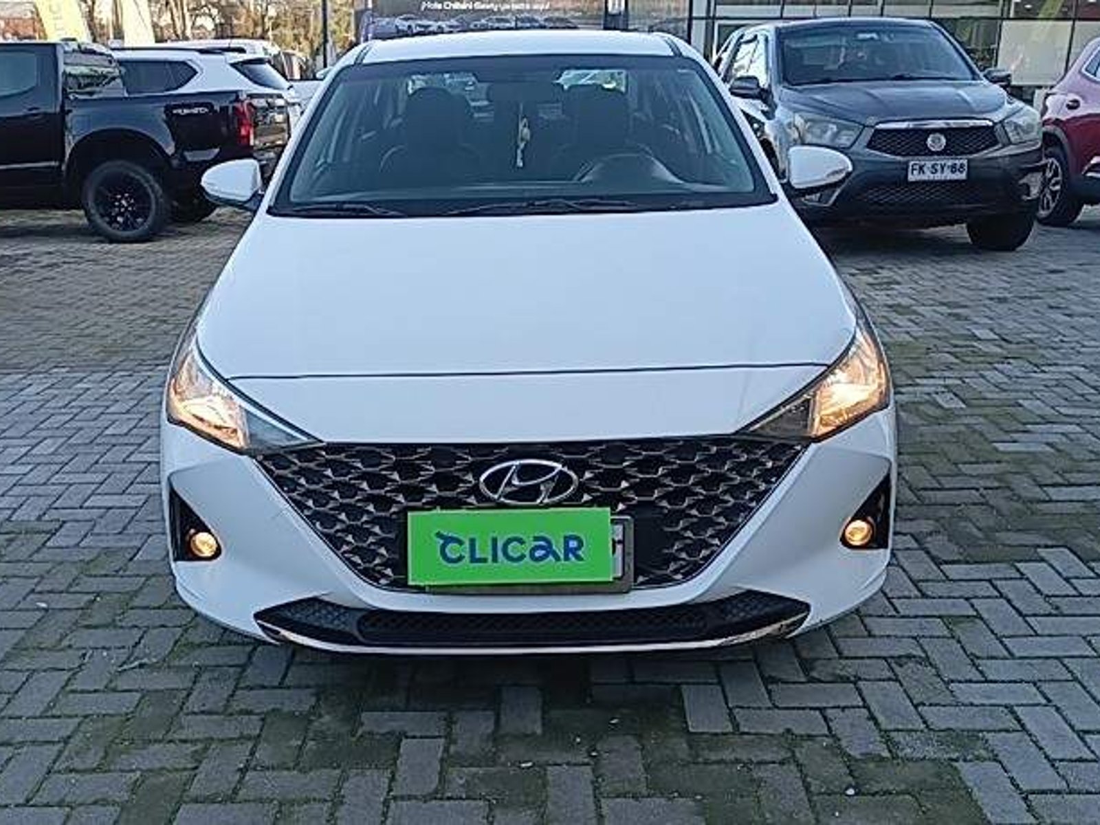 Hyundai Accent 1.4 Hci Plus 4x2 Mt 4p 2024 - Foto 2 de 5