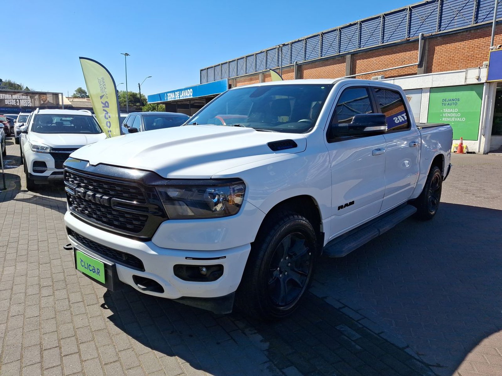 RAM 1500 3.6 Big Horn Crew Cab E-torque 4x4 At 4p 2022 - Foto 3 de 8