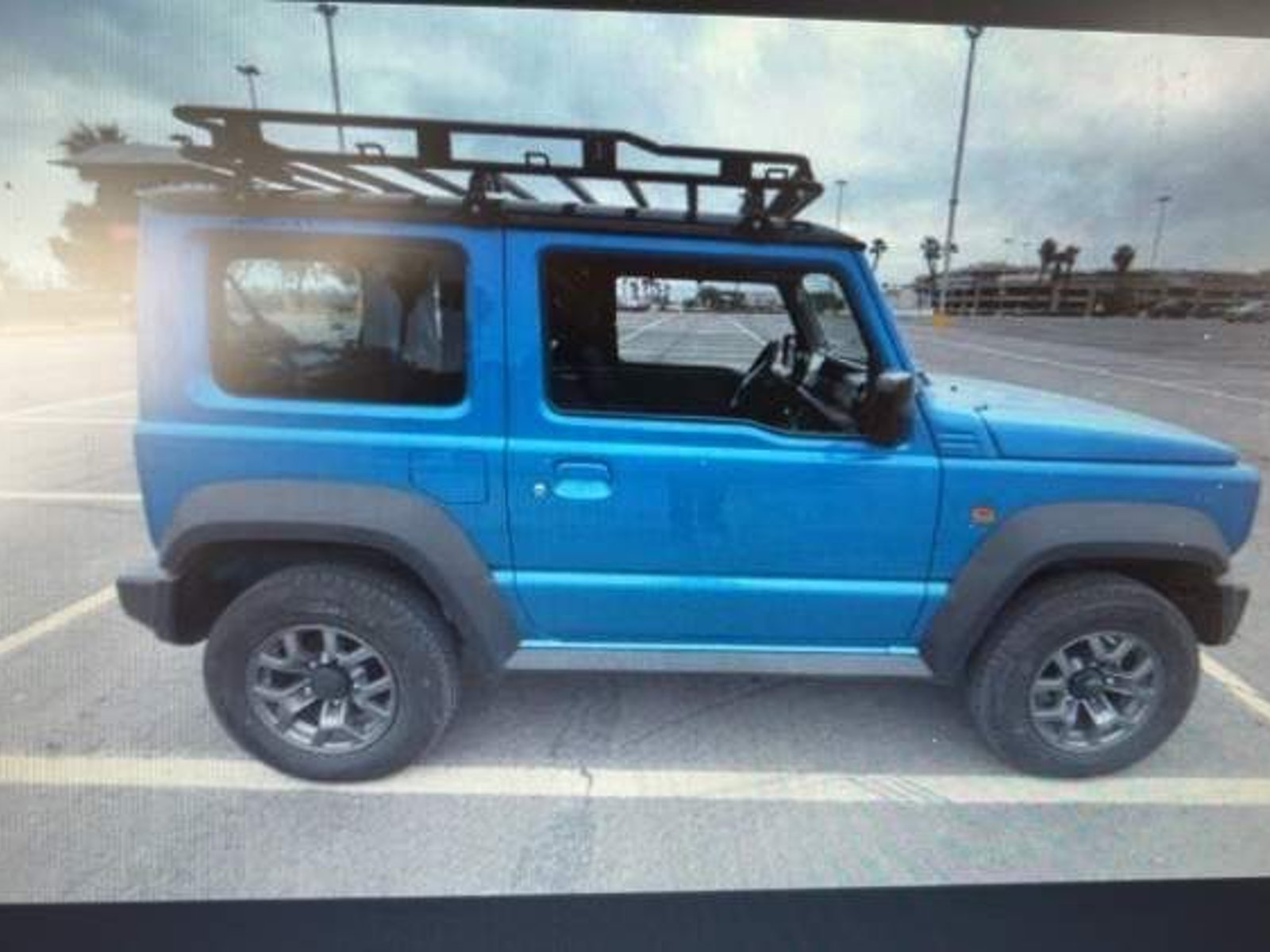 Suzuki Jimny 1.5 Glx 4x4 At 5p 2025 - Foto 3 de 5